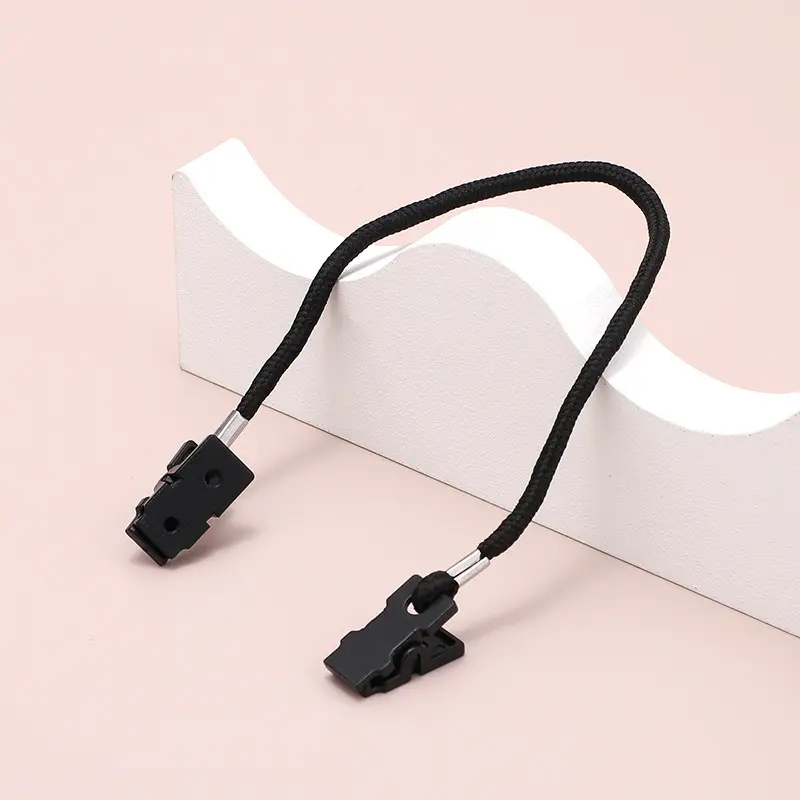 Danyang Zhihe launched innovative hat clip glasses rope, leading the new trend of glasses accessories market