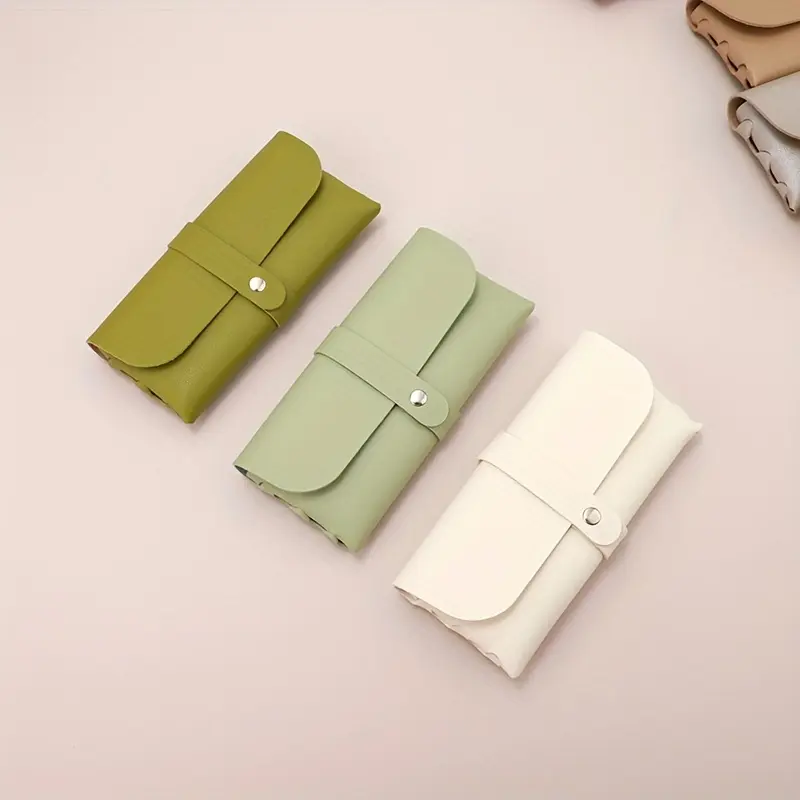 Danyang Zhihe Import and Export Trading Co., Ltd. PU soft leather lined suede magnetic glasses box into a hot product